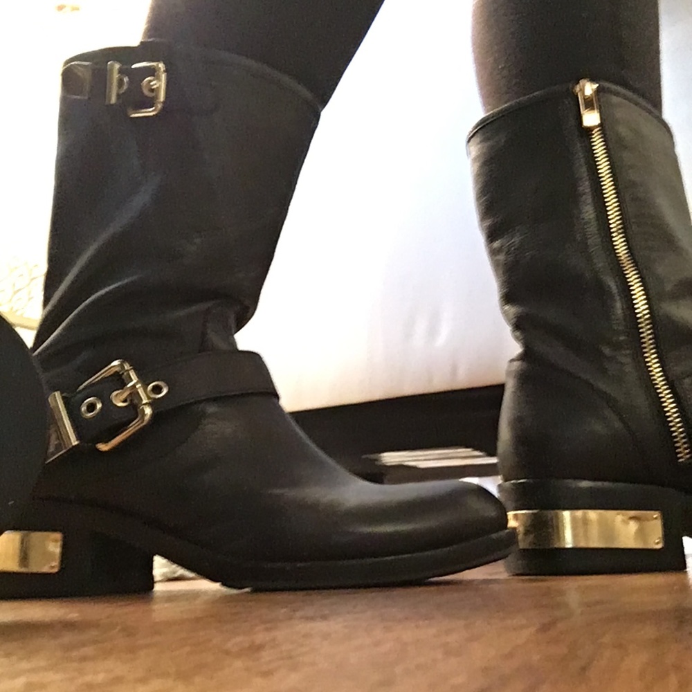 VGUC Vince Camuto Blk leather Winchell Moto Boots